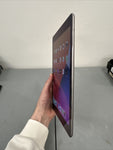 Apple iPad Pro 1st Gen. 128GB, Wi-Fi + 4G (Unlocked), 9.7 in - Silver iOS 14.4