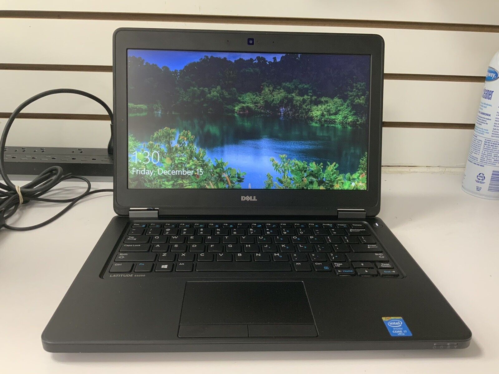 Windowsノート本体 DELL Latitude E5250 i5-5200U 8GB Amazon.com: Dell Latitude E5250 12.5in Laptop, Intel Core i5